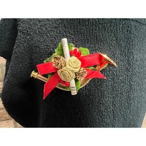 french horn christmas brooch red bow gold rose rolled music